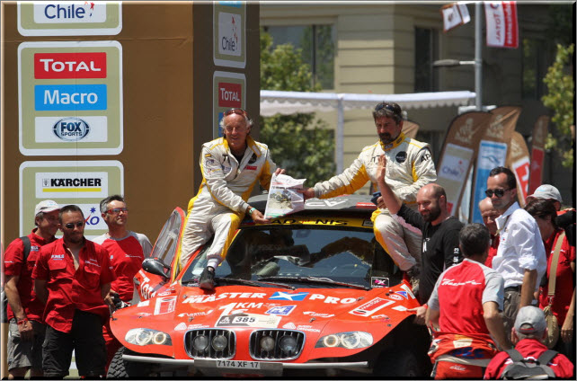 Arrivée de l'équipe sponsorisée par BDR au Dakar 2013